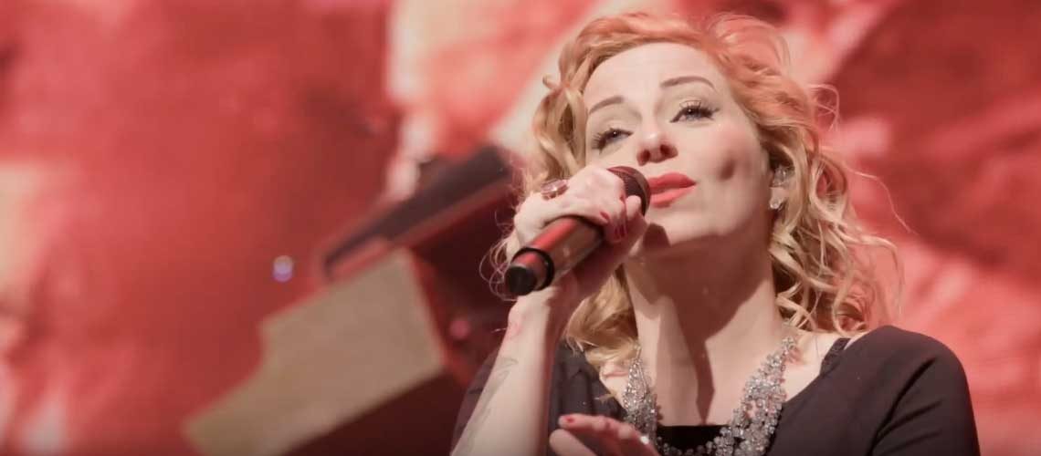 Ayreon con Floor Jansen, Marcela Bovio y Anneke