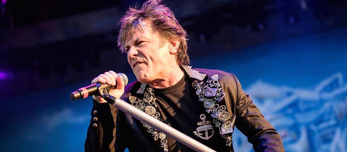 Cinco canciones indispensables de Bruce Dickinson