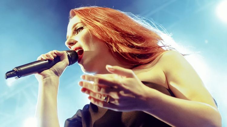 Epica en el Teatro Flores