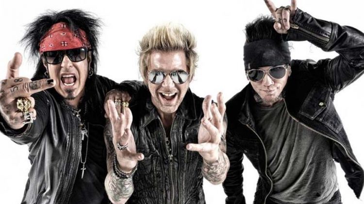 Sixx: A.M.