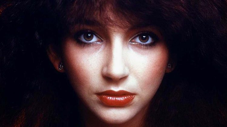 Angra cover Kate Bush Cumbres Borrascosas